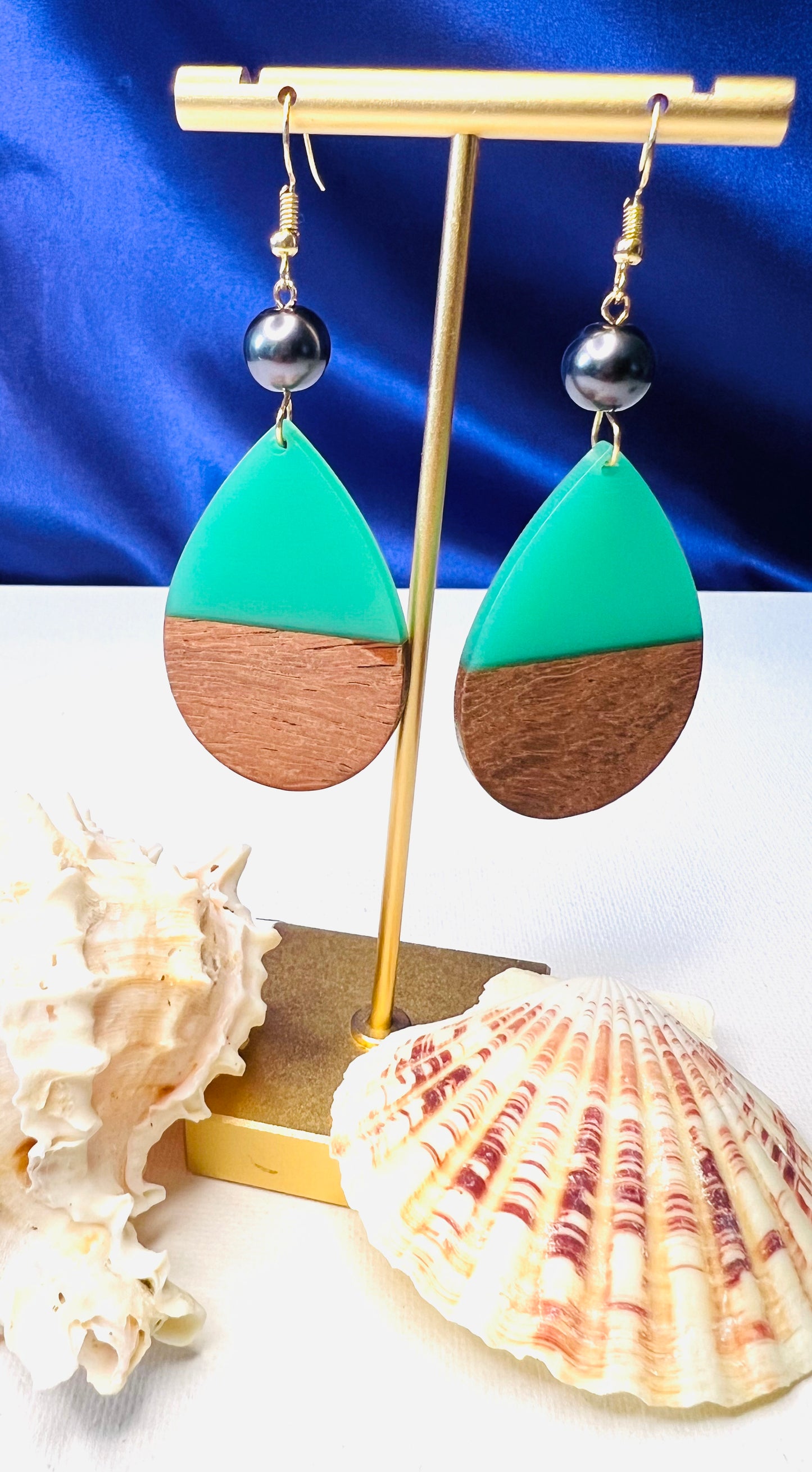 Aqua waters drop earrings