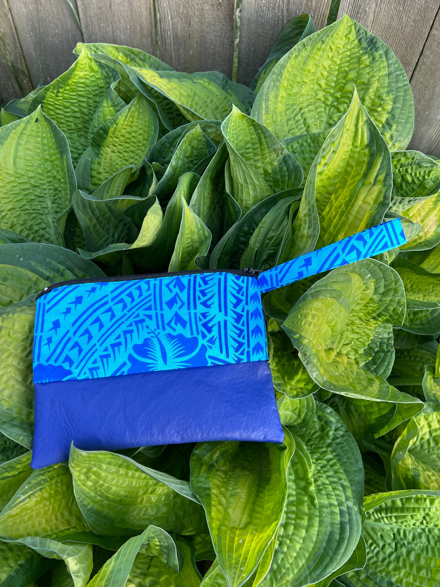 Lanu Moana Wristlet