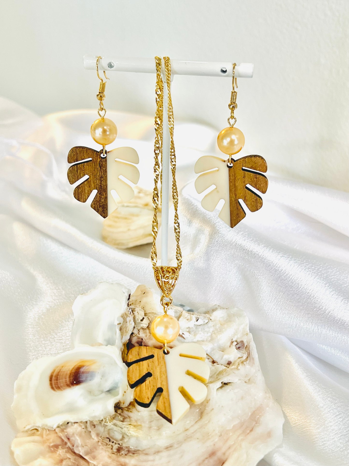 Gold Pearl Monstera Set